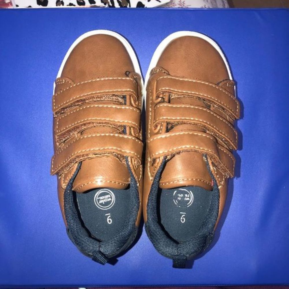 Wonder Nation Little boy Shoes